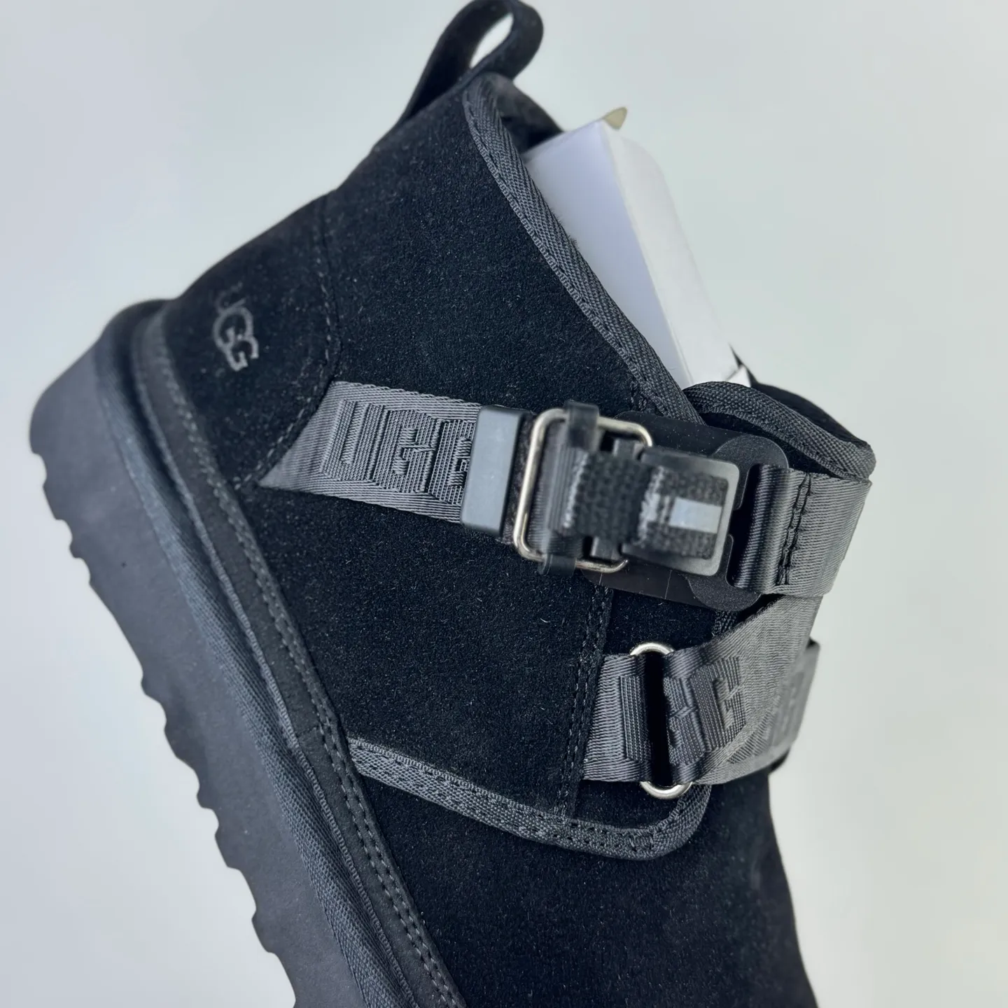 Local 💰640 Guangzhou top version Pay attention to differentiate the market. UGG classic series is renewed. Quick buckle straps inject functional style into Newm. Refresh the street style with UGG Asia Pacific spokesperson Wang Yibo! Size 39 40 41 42 43 44#